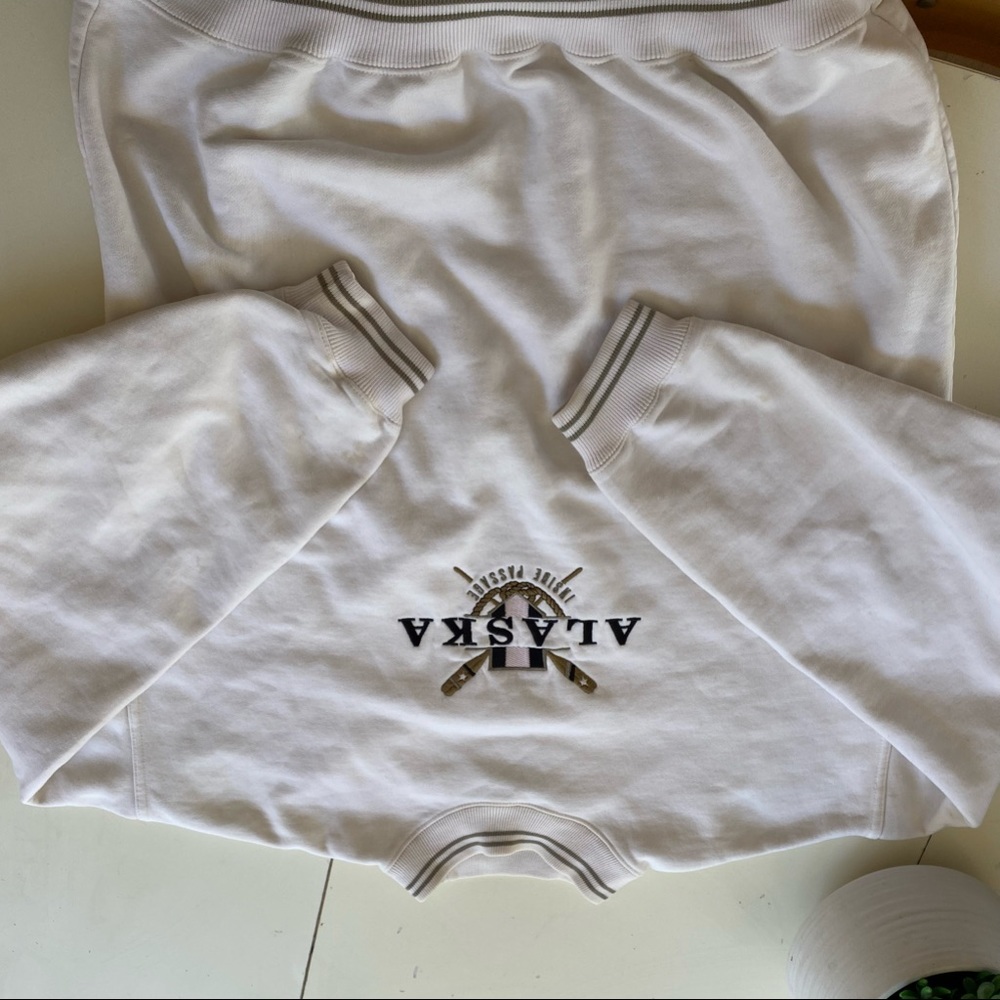 ALASKA thick crewneck